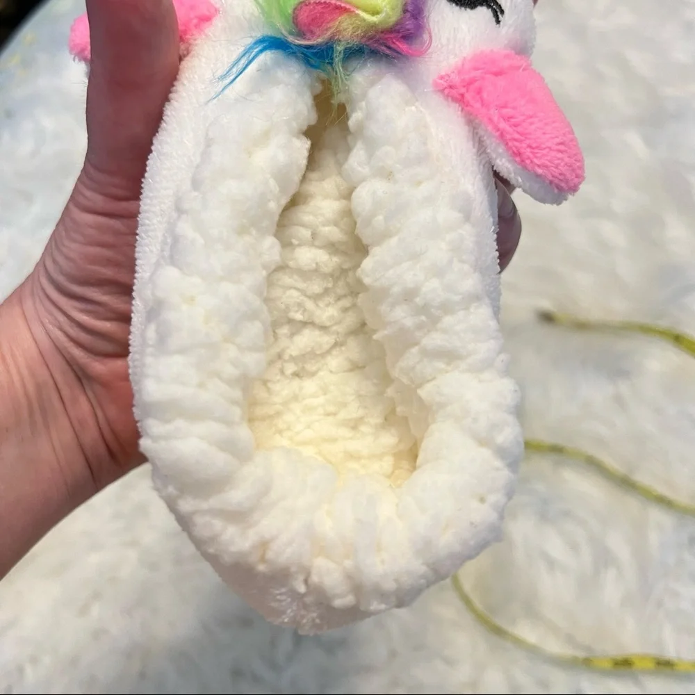 Unicorn Sherpa lined fluffy slippers kids size S/M New!
